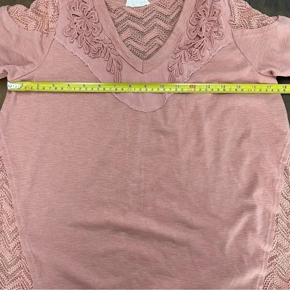 Miss Me Pieced Crochet Top. Sz Small. Mauve pink. - Picture 5 of 9